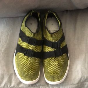 Nike training sneakers size 6.5 women’s